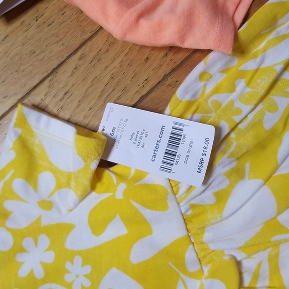 6 m carter  dress and shorts. 6 m Disney lion king onsie ,pants ,hat - Picture 6 of 7